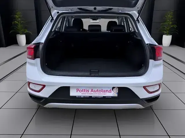 Gebraucht VW T-Roc Life 150 PS (110 kW) 2022 Weiss SUV