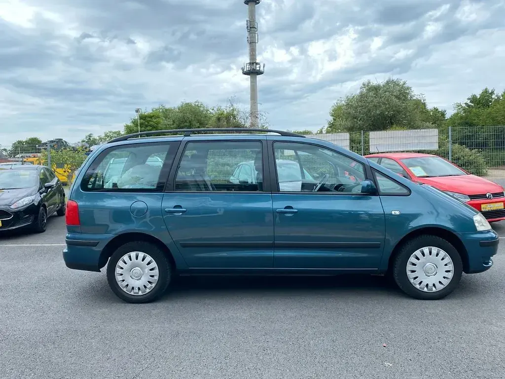 Gebraucht VW Sharan 140 PS (102 kW) 2009 Grau Van / Kleinbus