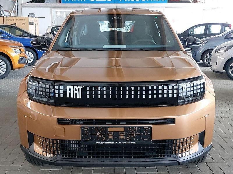 Neu Fiat Grande Panda Icon 110 PS (80 kW) 2026 Lunabronze Kleinwagen