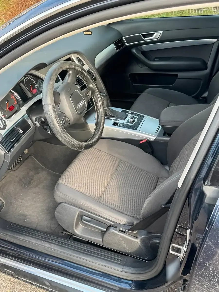 Gebraucht Audi A6 170 PS (125 kW) 2010 Blau Limousine