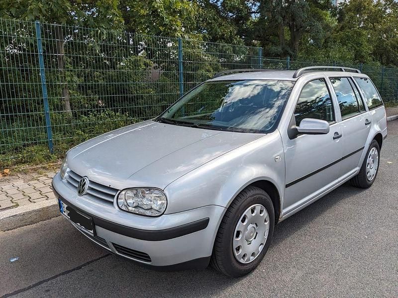Silber Gebraucht 2005 VW Golf IV Kombi | 1.500 € (Guter Preis) - Bild 1/4