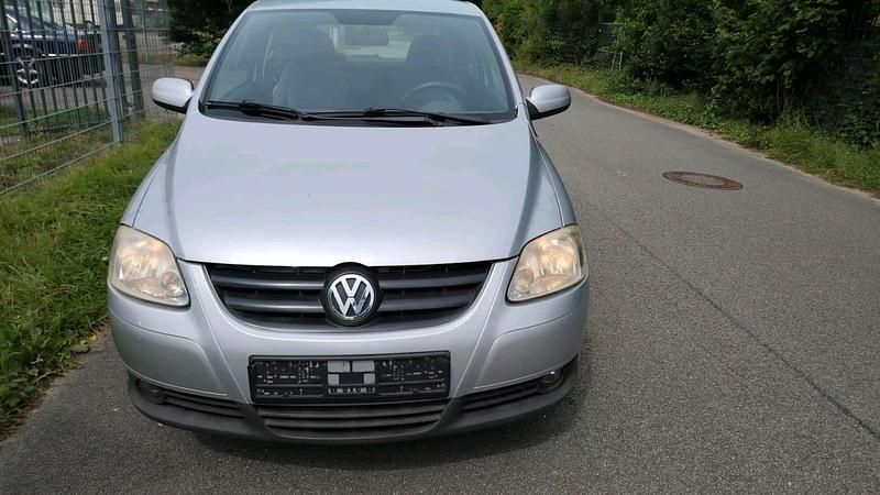 Silber Gebraucht 2008 VW Fox Kleinwagen | 1.500 € (Guter Preis) - Bild 1/4