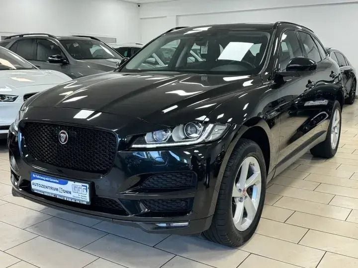 Schwarz Gebraucht 2019 Jaguar F-Pace R SUV | 23.000 € (Guter Preis) - Bild 1/4