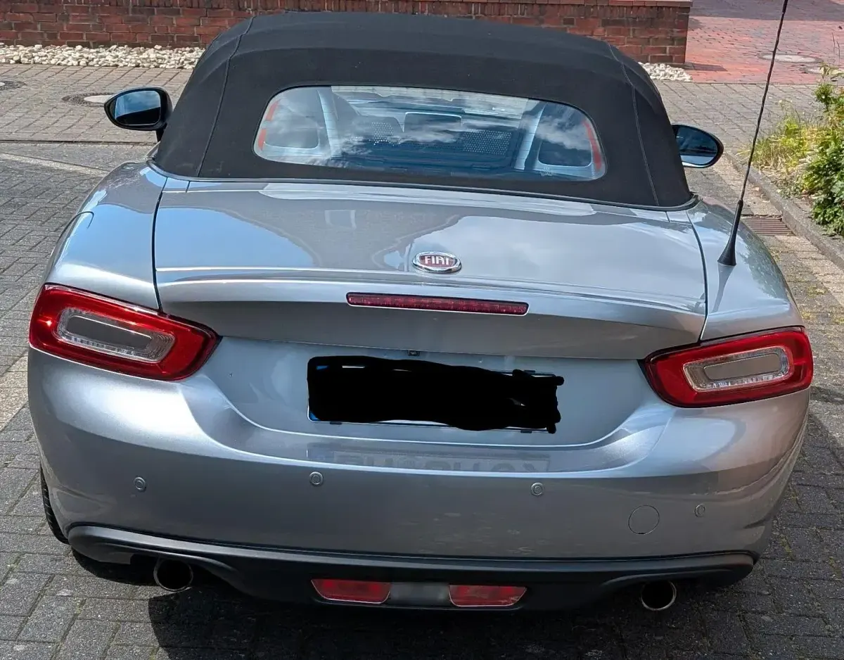 Gebraucht Fiat 124 Spider Lusso 140 PS (102 kW) 2018 Grau Cabrio