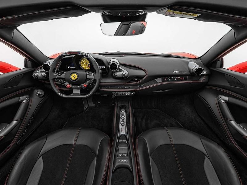 Gebraucht Ferrari F8 721 PS (530 kW) 2022 Rosso scuderia Cabrio