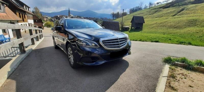 Schwarz Gebraucht 2015 Mercedes E220 Edition Kombi | 12.500 € (Guter Preis) - Bild 1/4