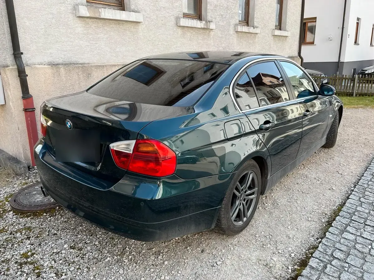 Gebraucht BMW 325 218 PS (160 kW) 2007 Grün Limousine