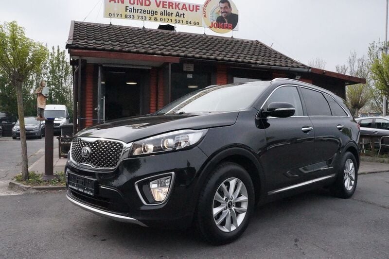 Grau Gebraucht 2016 Kia Sorento Edition 7 SUV | 15.990 € (Fairer Preis) - Bild 1/4