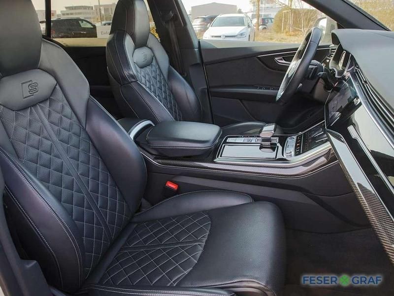 Gebraucht Audi Q8 Ambiente 286 PS (210 kW) 2022 Gletscherweiß SUV