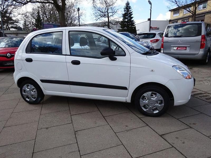 Gebraucht Chevrolet Matiz 52 PS (38 kW) 2009 Weiß Kleinwagen