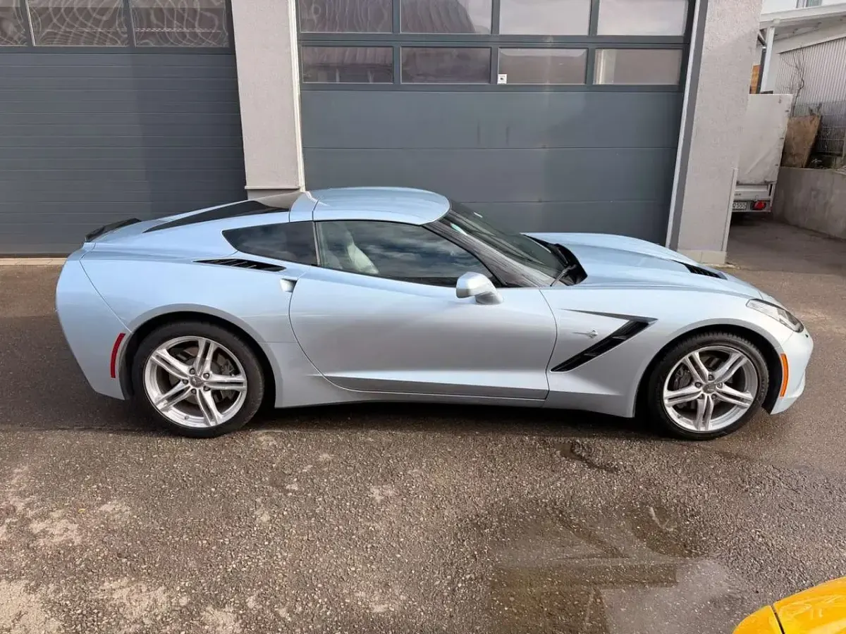 Usata Corvette Stingray 466 CV (342 kW) 2017 Blu Coupé
