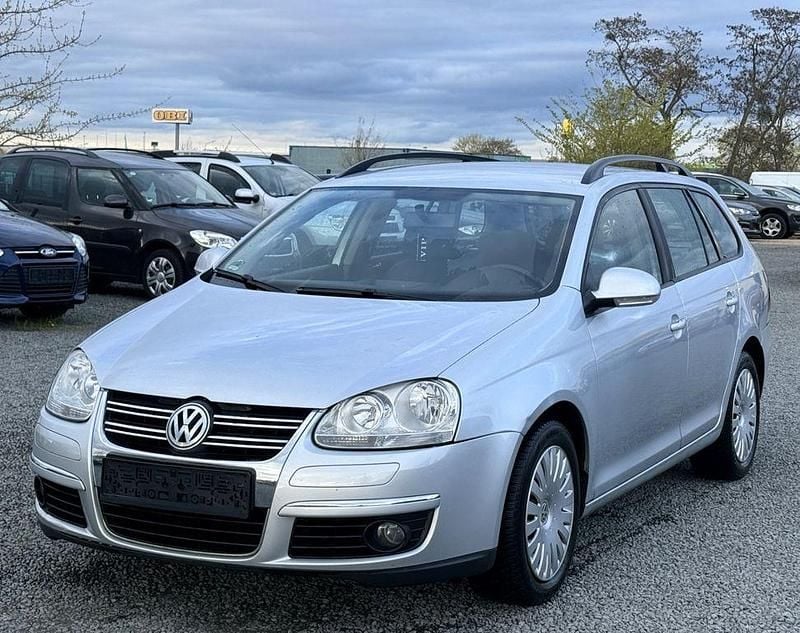 Second-hand VW Golf VI 105 CP (77 kW) 2008 Argintiu Hatchback