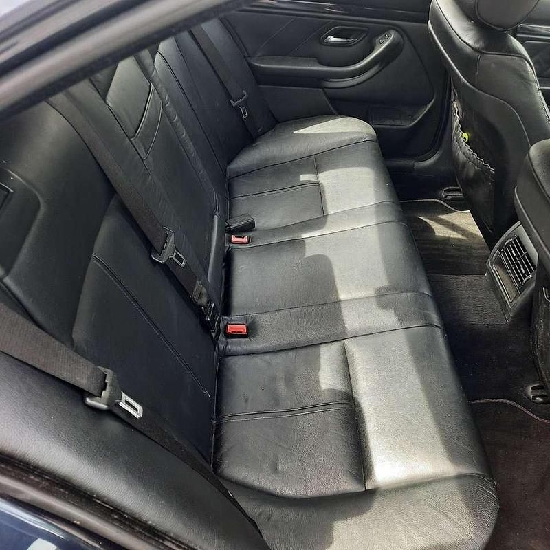 Second-hand BMW 525 Basis 193 CP (141 kW) 2002 Albastru Berlinǎ