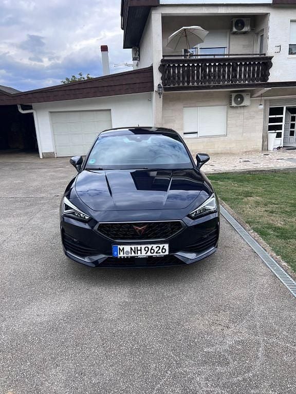 Gebraucht Cupra Leon VZ 300 PS (220 kW) 2022 Blau Limousine