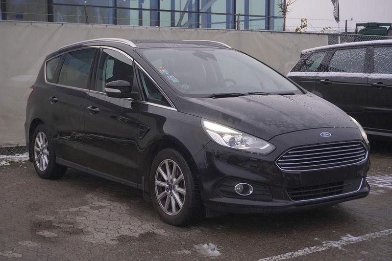 Gebraucht Ford S-MAX Titanium 239 PS (175 kW) 2016 Schwarz Van / Kleinbus