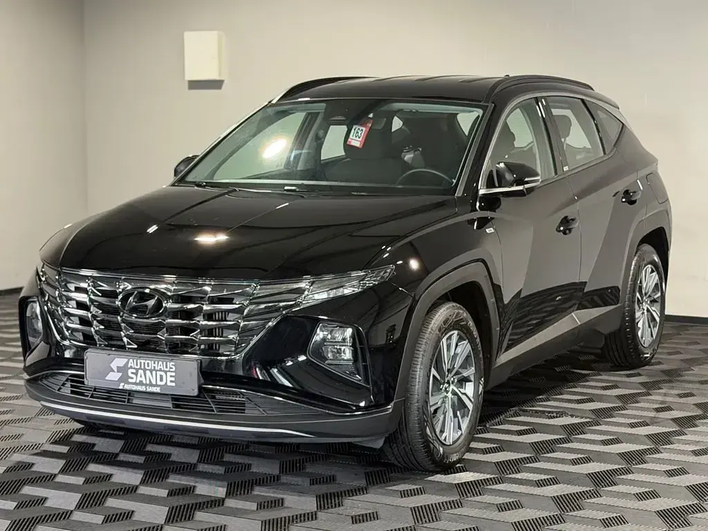 Gebraucht Hyundai Tucson Select 150 PS (110 kW) 2021 Schwarz SUV
