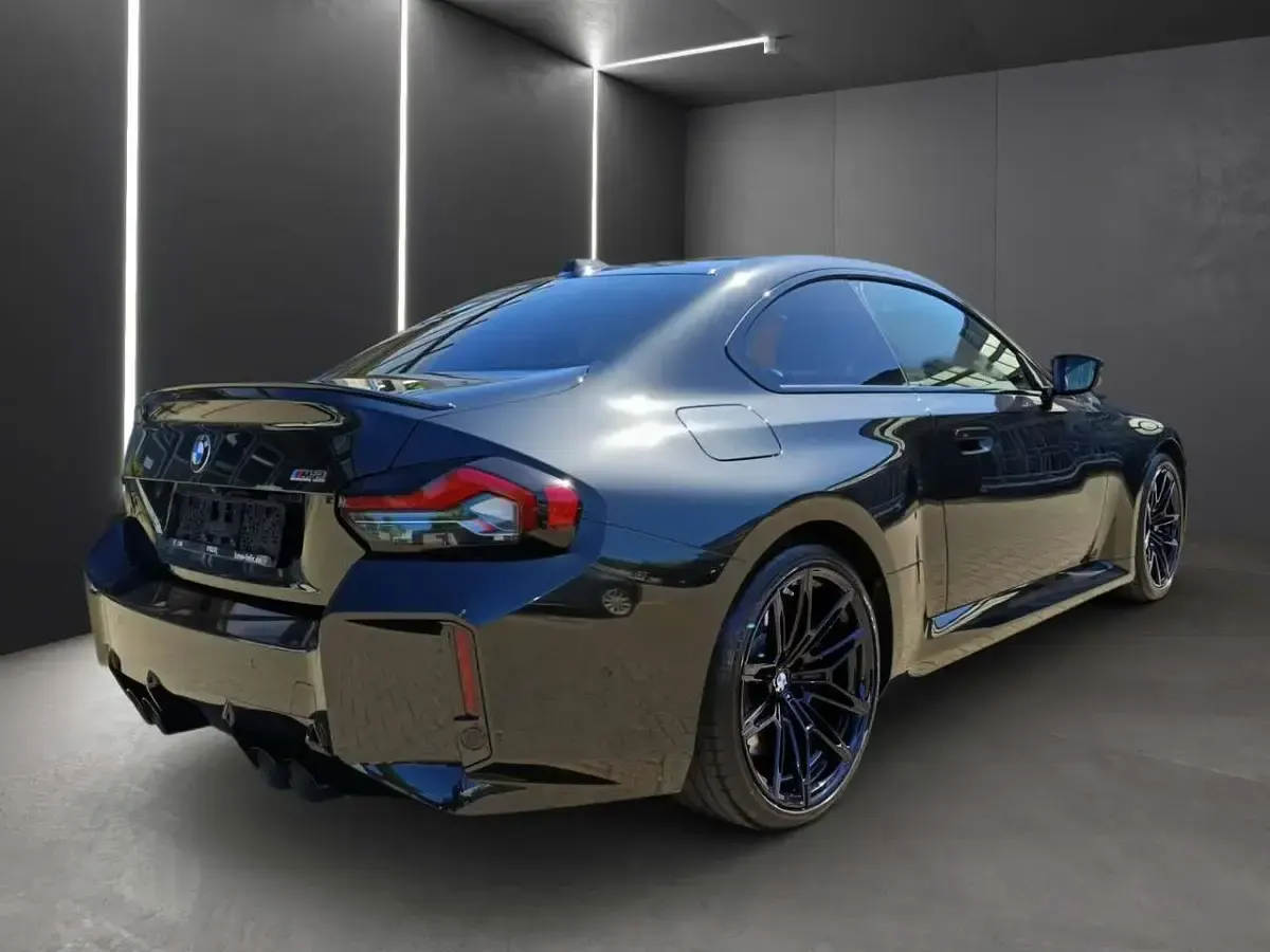 Gebraucht BMW M2 Performance 480 PS (353 kW) 2025 Black sapphire metallic Coupé