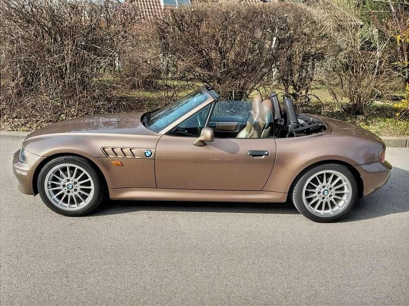 Gebraucht BMW Z3 118 PS (86 kW) 2001 Impalabraun Cabrio