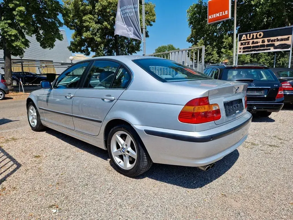 Gebraucht BMW 325 192 PS (141 kW) 2004 Silber Limousine