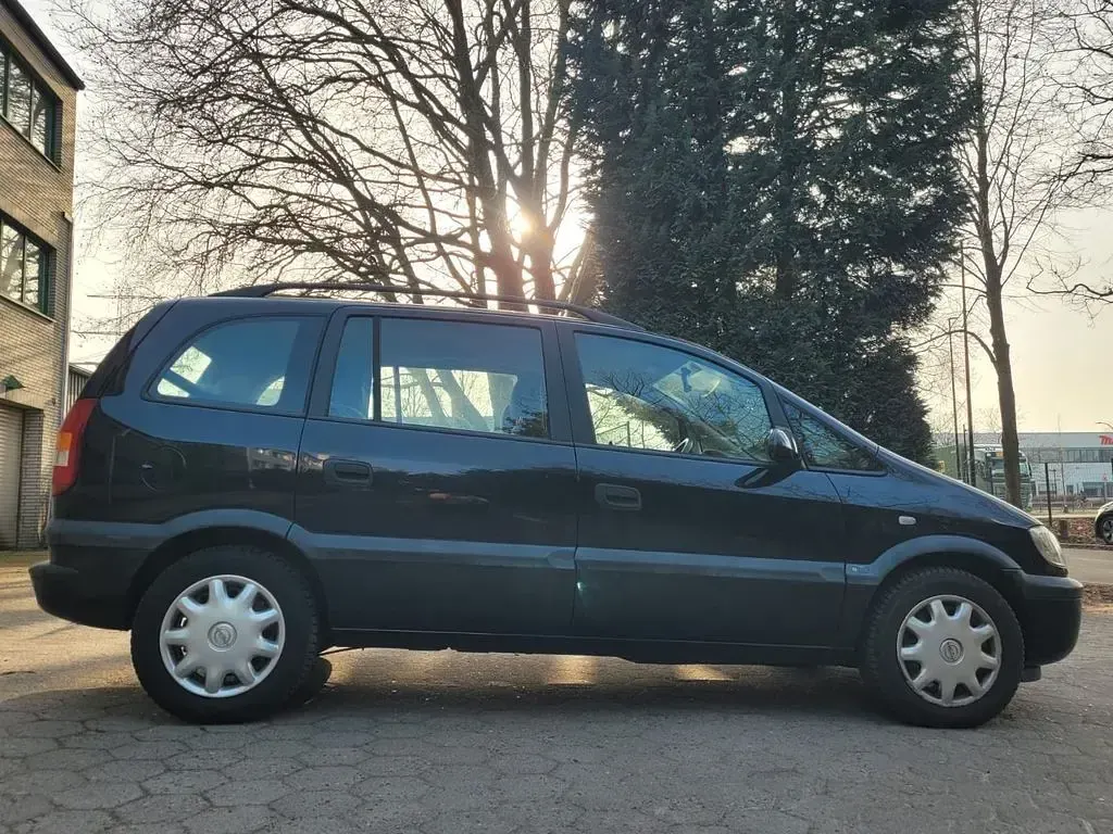 Gebraucht Opel Zafira Elegance 101 PS (74 kW) 2002 Blau Van / Kleinbus