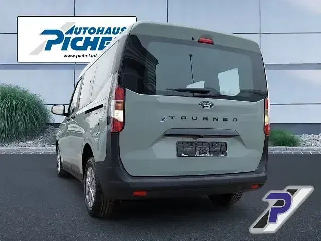 Gebraucht Ford Tourneo Courier Trend 125 PS (91 kW) 2025 Grau Van / Kleinbus