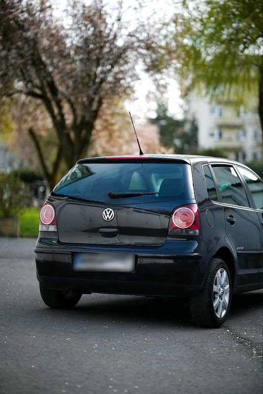 Gebraucht VW Polo 69 PS (50 kW) 2008 Schwarz Kleinwagen