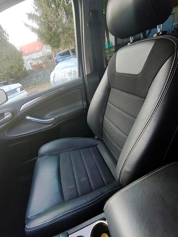 Gebraucht Ford S-MAX S 163 PS (119 kW) 2014 Blau Van / Kleinbus