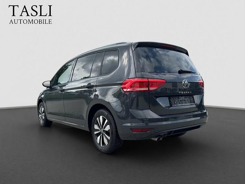 Gebraucht VW Touran Move 150 PS (110 kW) 2024 Grau Van / Kleinbus