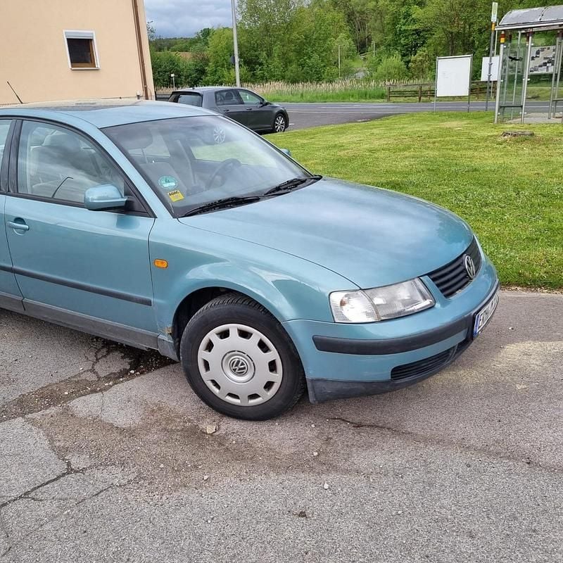 Andere farben Gebraucht 1997 VW Passat Limousine | 1.420 € - Bild 1/4