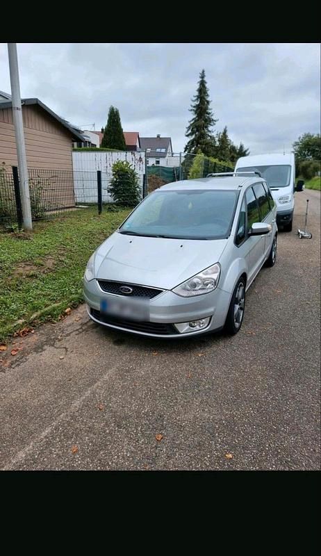 Gebraucht Ford Galaxy 130 PS (95 kW) 2006 Silber Van / Kleinbus