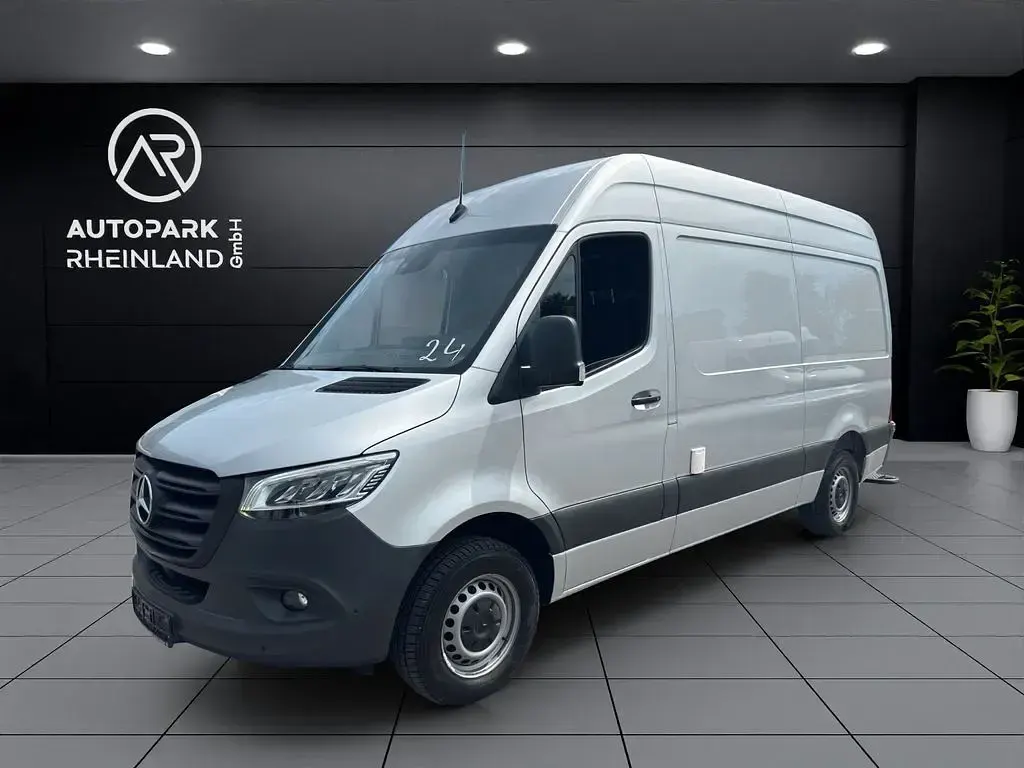 Gebraucht Mercedes Sprinter 190 PS (139 kW) 2020 Silber Van
