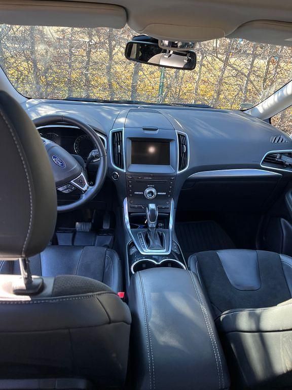 Gebraucht Ford Galaxy Titanium 209 PS (153 kW) 2017 Braun Van / Kleinbus