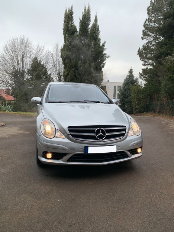 Silber Gebraucht 2008 Mercedes R280 Van / Kleinbus | 5.300 € (Fairer Preis) - Bild 1/4