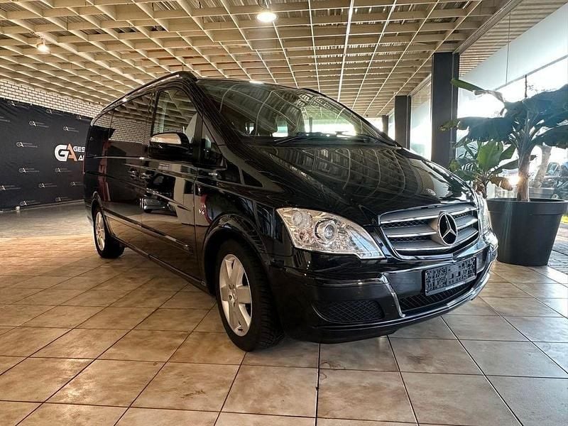 Schwarz Gebraucht 2013 Mercedes Viano Edition Van / Kleinbus | 17.490 € (Guter Preis) - Bild 1/4