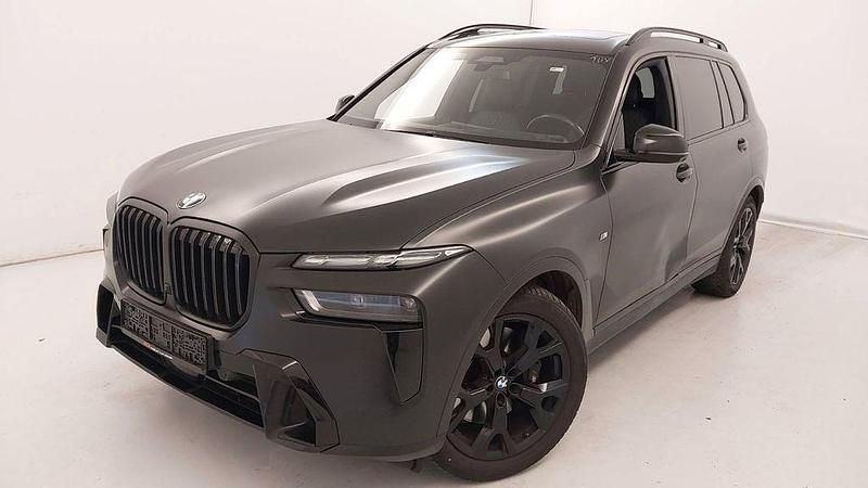 Grau Gebraucht 2024 BMW X7 M Sport SUV | 82.990 € (Guter Preis) - Bild 1/4