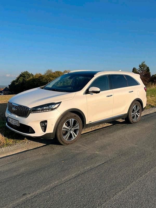 Weiß Gebraucht 2018 Kia Sorento Platinum SUV | 19.800 € (Guter Preis) - Bild 1/4