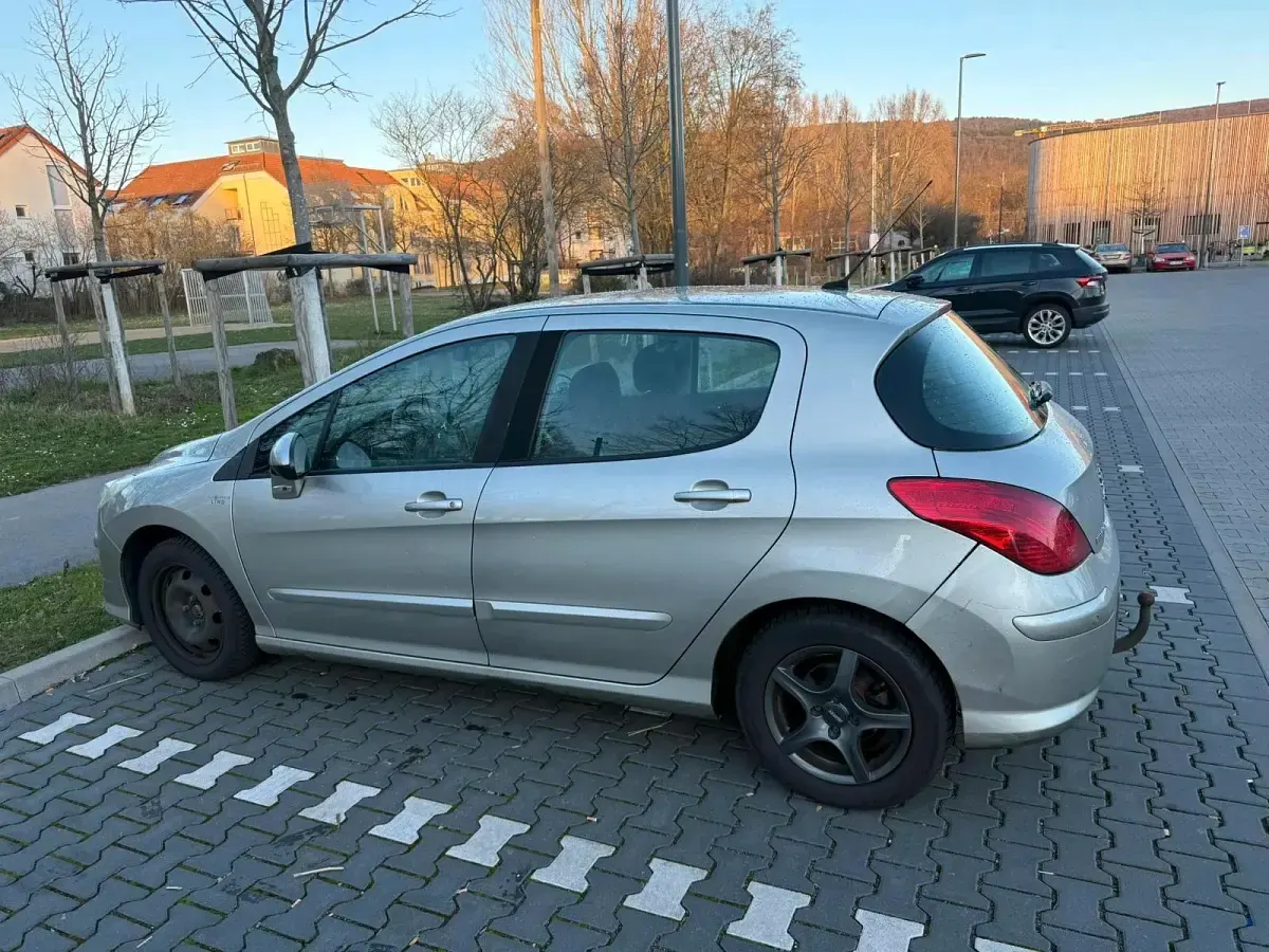 Gebraucht Peugeot 308 115 PS (84 kW) 2009 Beige Coupé