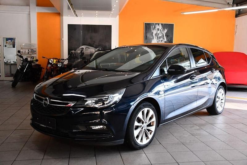 Blau Gebraucht 2019 Opel Astra Limousine | 9.950 € (Guter Preis) - Bild 1/4
