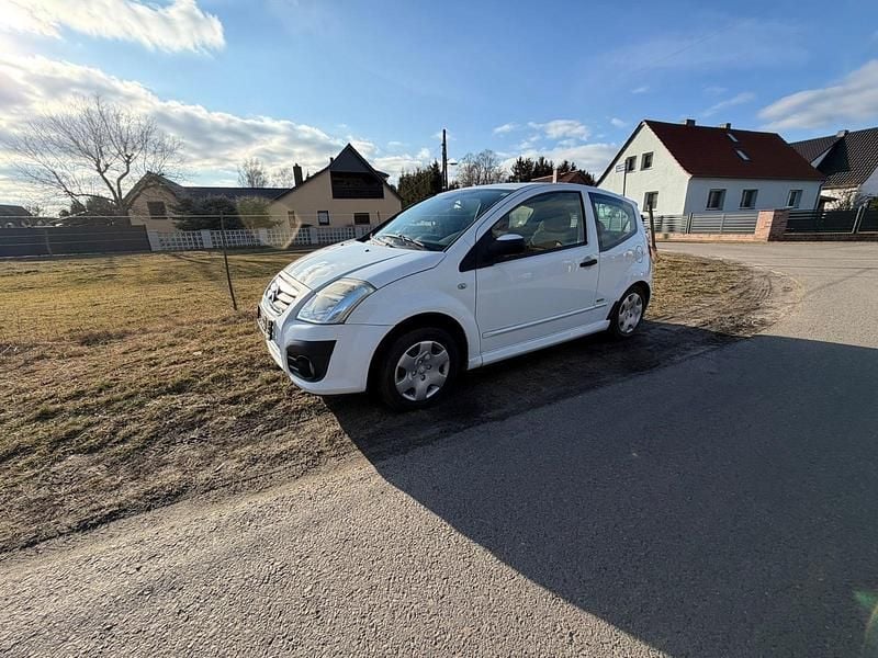 Gebraucht Citroën C2 VTR Sport 73 PS (53 kW) 2008 Weiß Kleinwagen