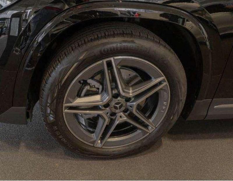 Gebraucht Mercedes GLA200 163 PS (119 kW) 2024 Schwarz SUV