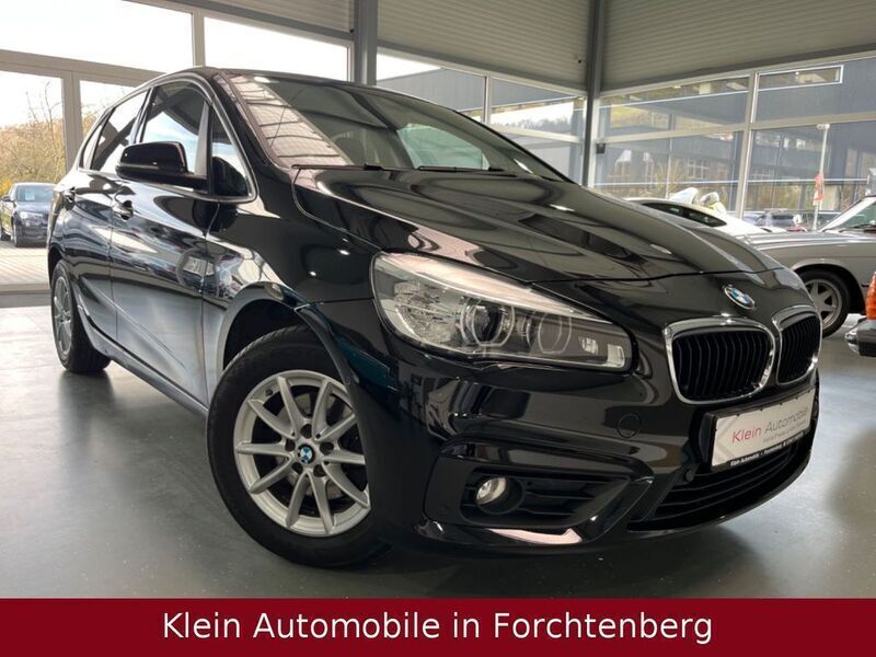 Schwarz Gebraucht 2015 BMW 216 Active Tourer Van / Kleinbus | 9.990 € (Fairer Preis) - Bild 1/4
