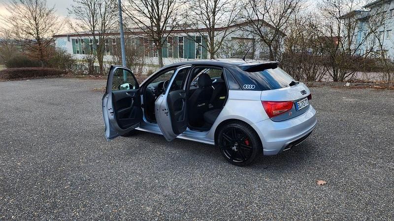 Gebraucht Audi A1 Sportback Admired 86 PS (63 kW) 2014 Silber Kleinwagen
