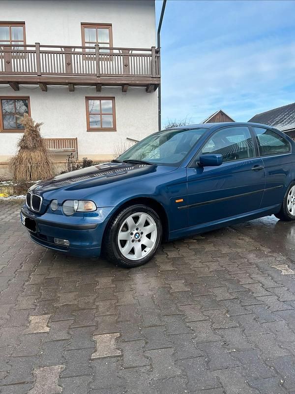Gebraucht BMW 316 116 PS (85 kW) 2004 Blau Limousine