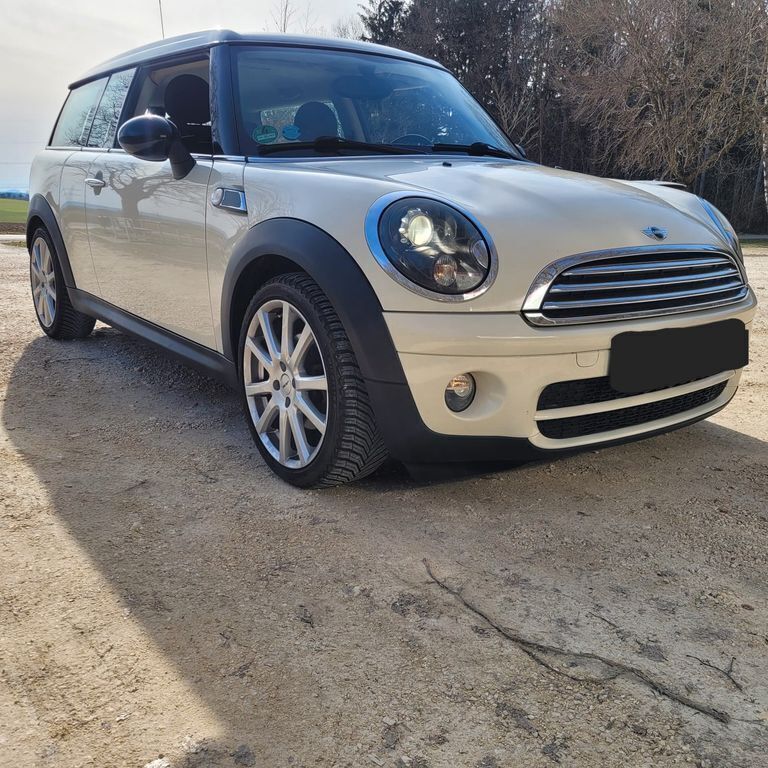 Weiß Gebraucht 2010 Mini Cooper D Clubman Kombi | 5.690 € (Fairer Preis) - Bild 1/4