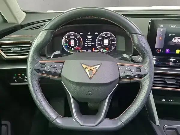 Gebraucht Cupra Formentor 204 PS (150 kW) 2023 "candy" weiss SUV