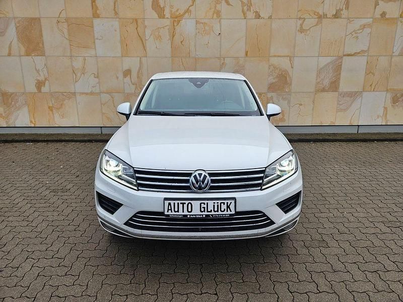 Gebraucht VW Touareg 262 PS (192 kW) 2016 Weiß SUV