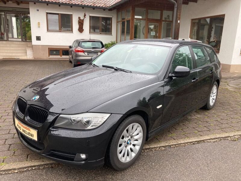 Schwarz Gebraucht 2009 BMW 320 Kombi | 5.999 € (Fairer Preis) - Bild 1/4