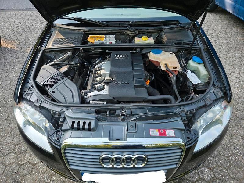 Schwarz Gebraucht 2005 Audi A4 Limousine | 4.299 € - Bild 1/4