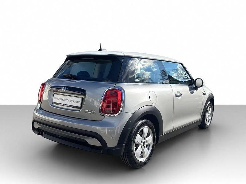 Gebraucht Mini Cooper Essential 136 PS (100 kW) 2023 Silber Kleinwagen