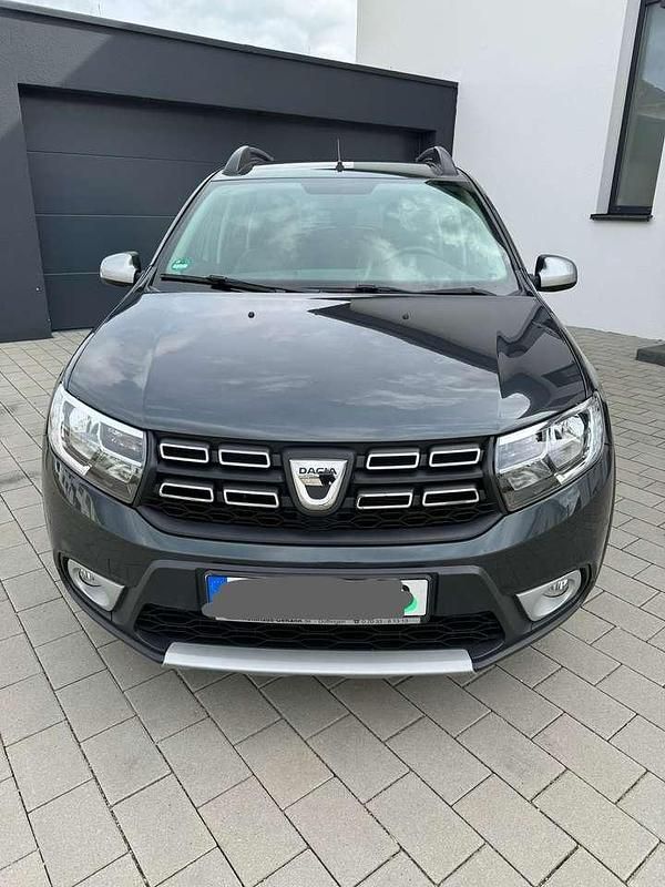 Gebraucht Dacia Sandero Stepway 90 PS (66 kW) 2017 Limousine